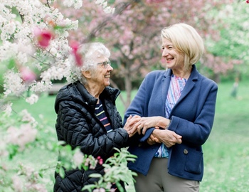In-Home Memory Care: How to Plan Hourly Support for Loved Ones